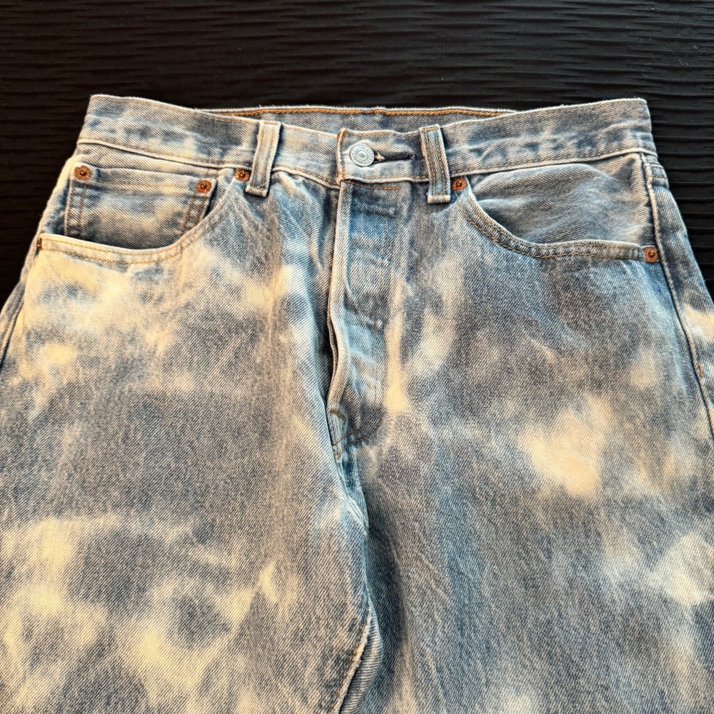 Levi’s 501 Bleach Acid Wash Straight Leg Jeans 32 x 32 with Embroidery READ!